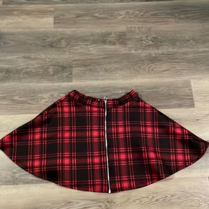 Cute plaid skirt